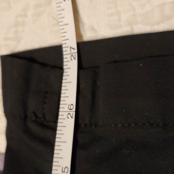 Lane Bryant Black leggings paisley front,solid Pointe knit fabric in back. - Picture 4 of 8